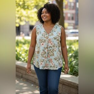Floral V-Neck Blouse - Cream and Green. Size XXL.